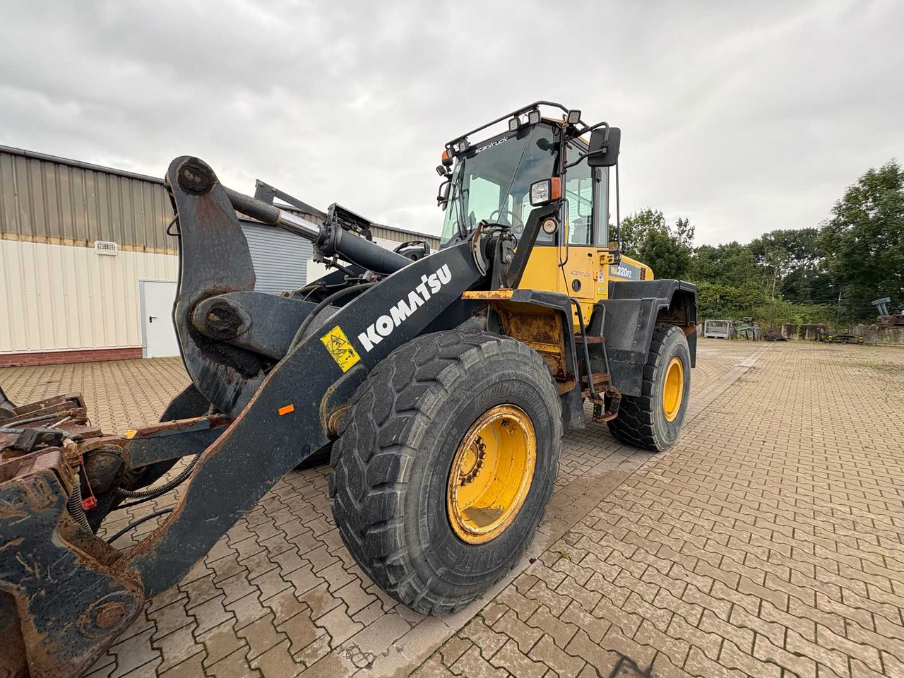 Komatsu WA320PZ-6 - מעמיס גלגלים: תמונה 2 Komatsu WA320PZ-6 - מעמיס גלגלים: תמונה 2