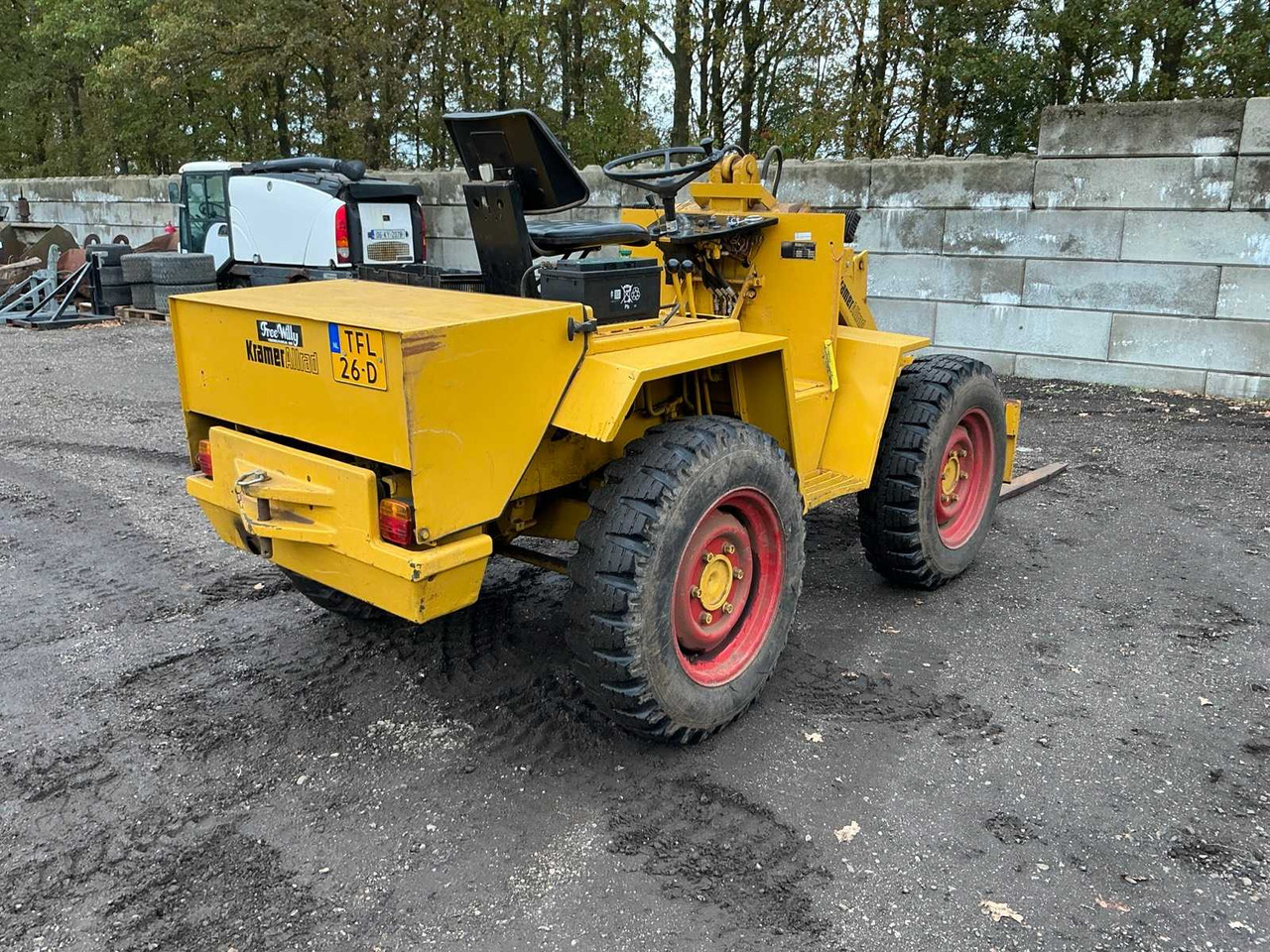 Kramer Allard 212 - מעמיס גלגלים: תמונה 5 Kramer Allard 212 - מעמיס גלגלים: תמונה 5