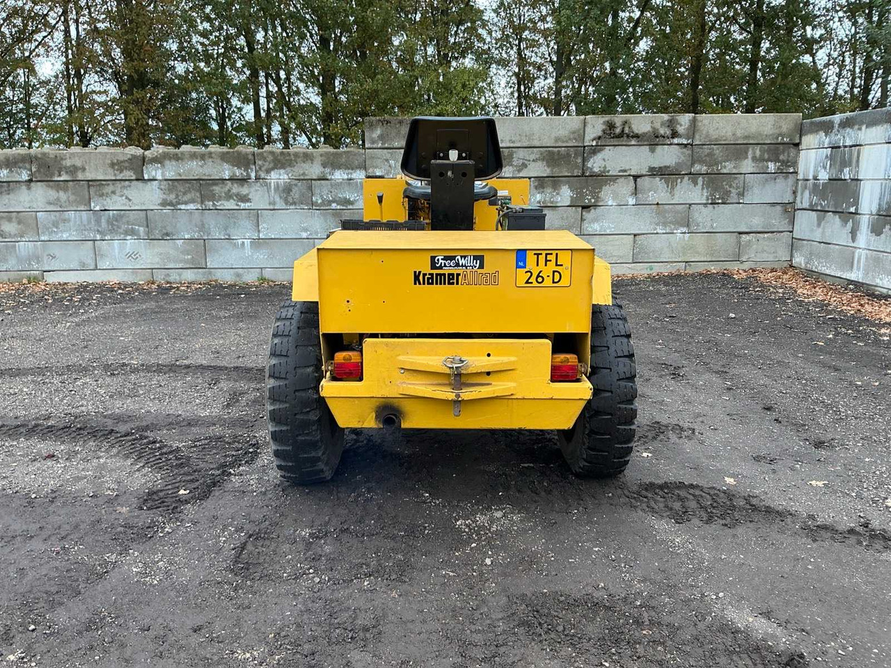 Kramer Allard 212 - מעמיס גלגלים: תמונה 4 Kramer Allard 212 - מעמיס גלגלים: תמונה 4