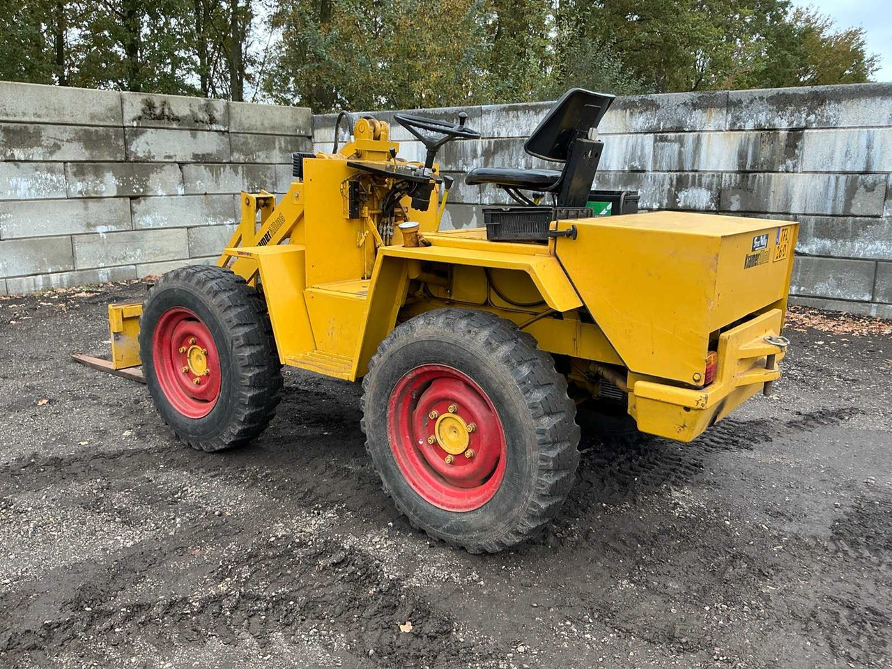 Kramer Allard 212 - מעמיס גלגלים: תמונה 3 Kramer Allard 212 - מעמיס גלגלים: תמונה 3