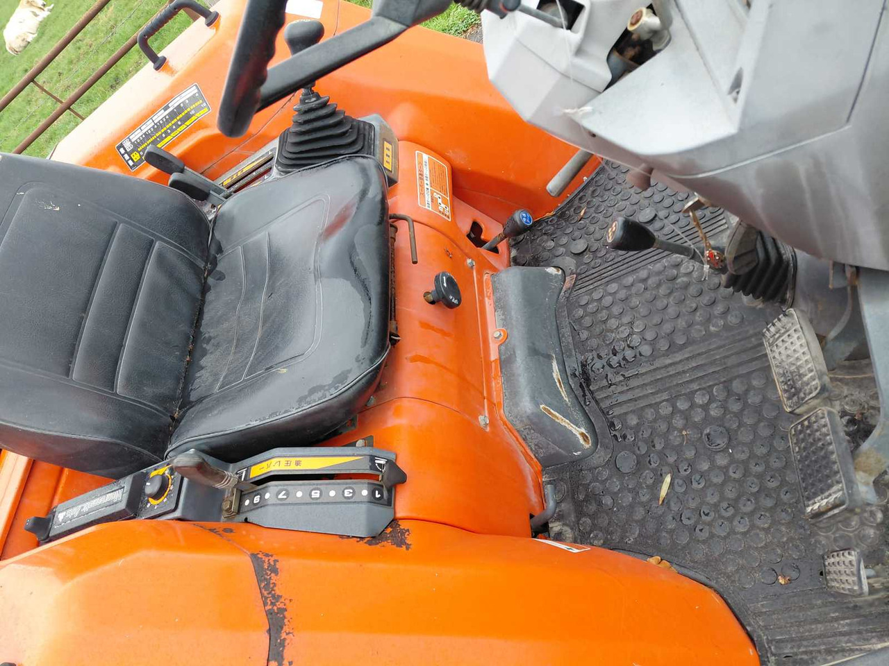 Kubota GL-19 - טרקטור קומפקטי: תמונה 4 Kubota GL-19 - טרקטור קומפקטי: תמונה 4
