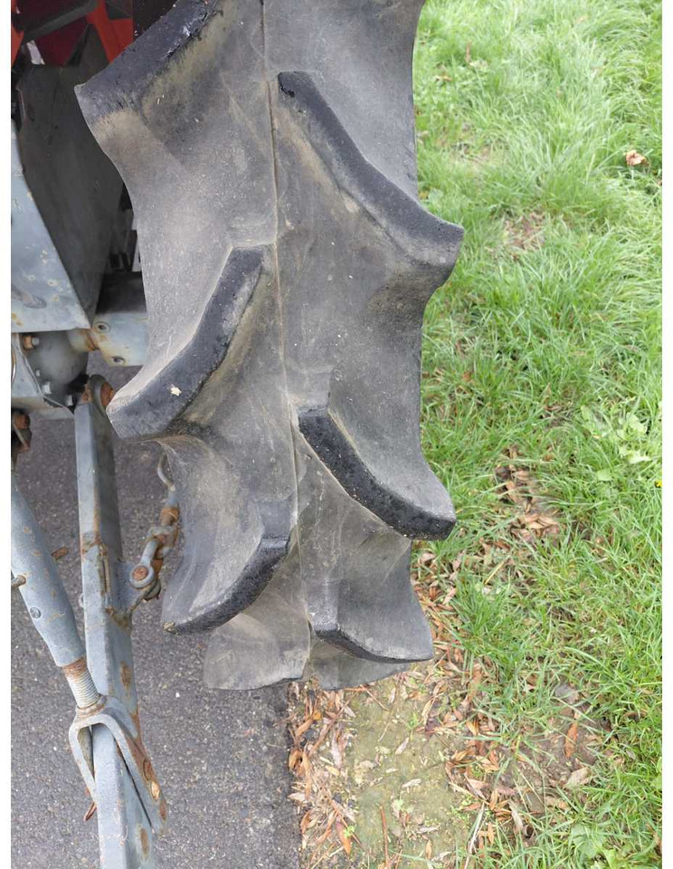 טרקטור קומפקטי Kubota GT3: תמונה 10 טרקטור קומפקטי Kubota GT3: תמונה 10