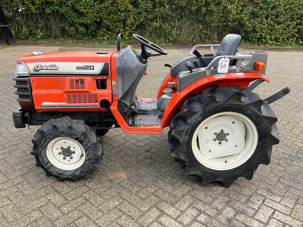 Kubota Granbia GB20 - טרקטור קומפקטי: תמונה 5 Kubota Granbia GB20 - טרקטור קומפקטי: תמונה 5