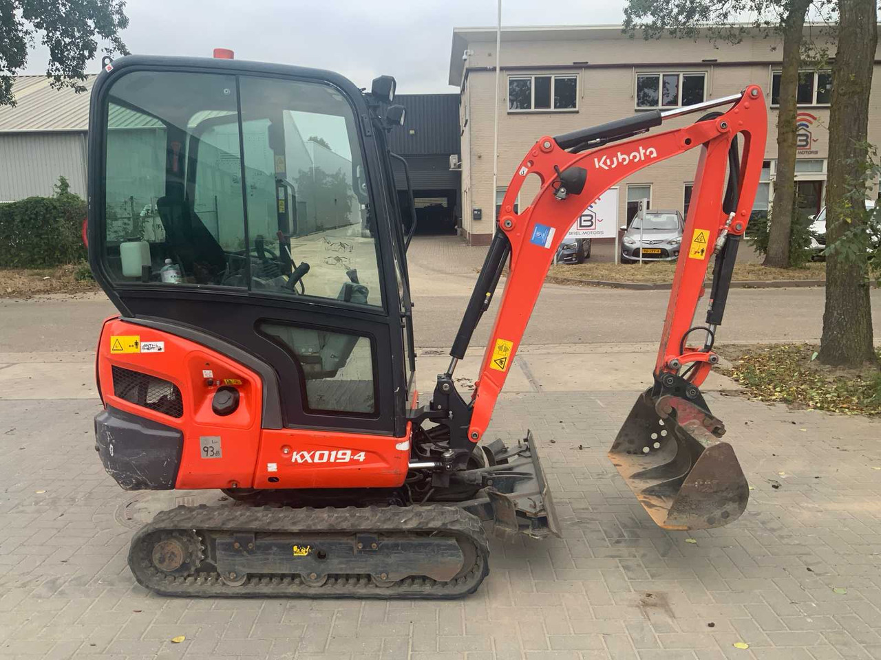 Kubota KX019-4 - מיני מחפר: תמונה 1 Kubota KX019-4 - מיני מחפר: תמונה 1