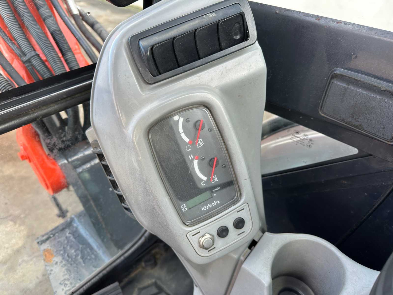 מחפר סורק Kubota KX155-5: תמונה 42