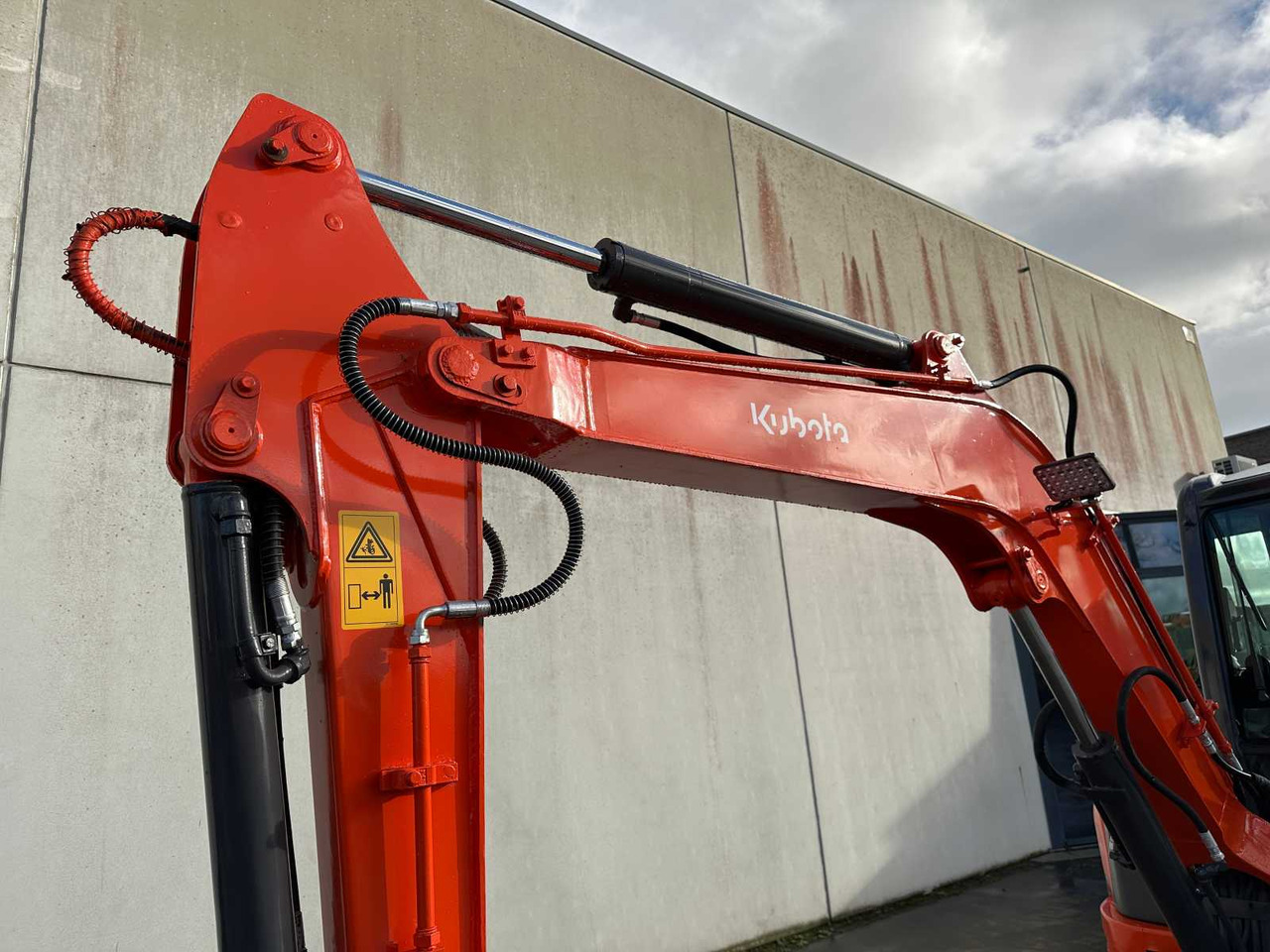מחפר סורק Kubota KX155-5: תמונה 9