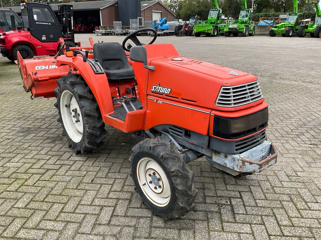 Kubota Saturn X-20 - טרקטור קומפקטי: תמונה 4 Kubota Saturn X-20 - טרקטור קומפקטי: תמונה 4