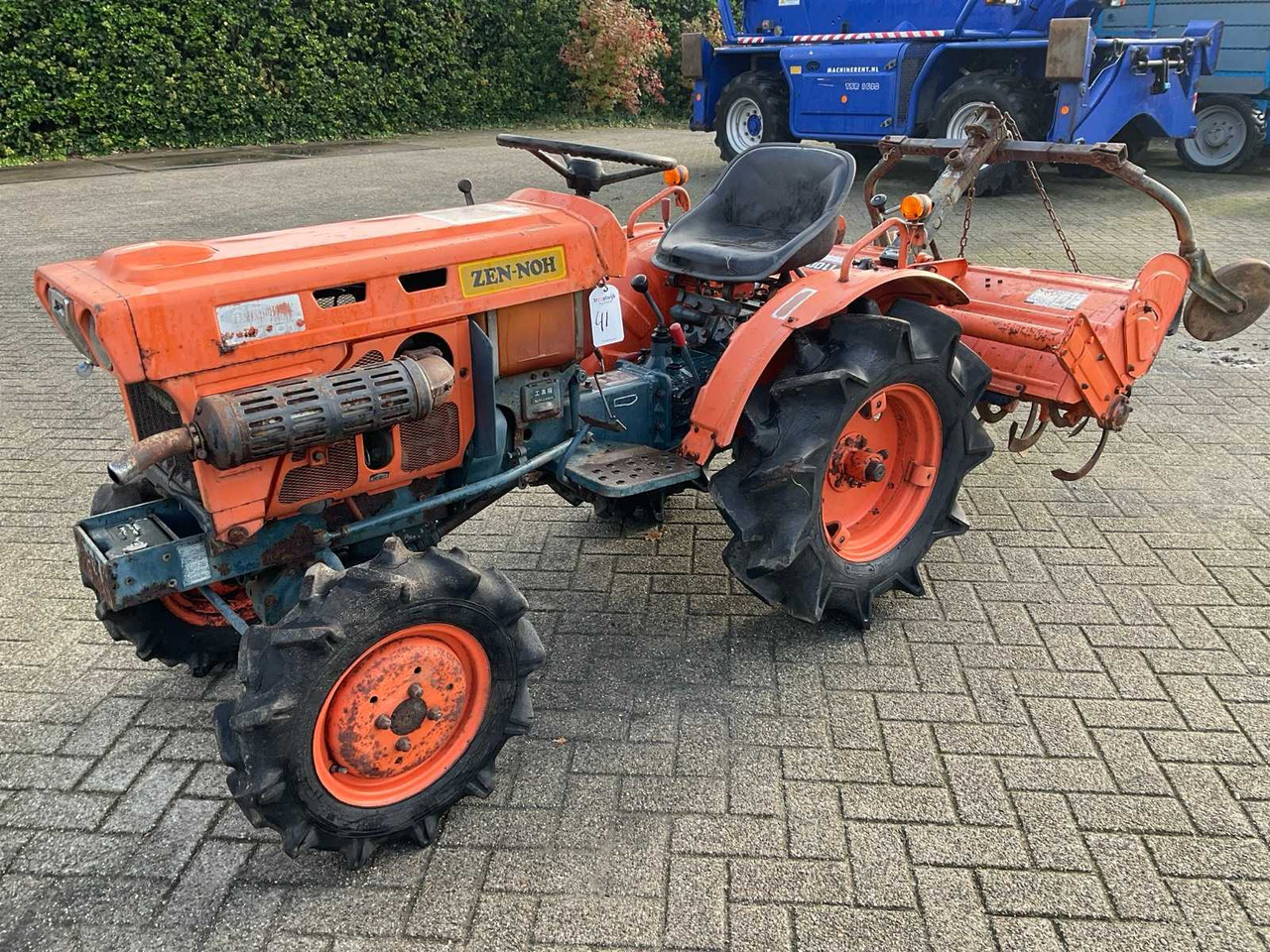 Kubota ZB7001 - טרקטור קומפקטי: תמונה 1 Kubota ZB7001 - טרקטור קומפקטי: תמונה 1