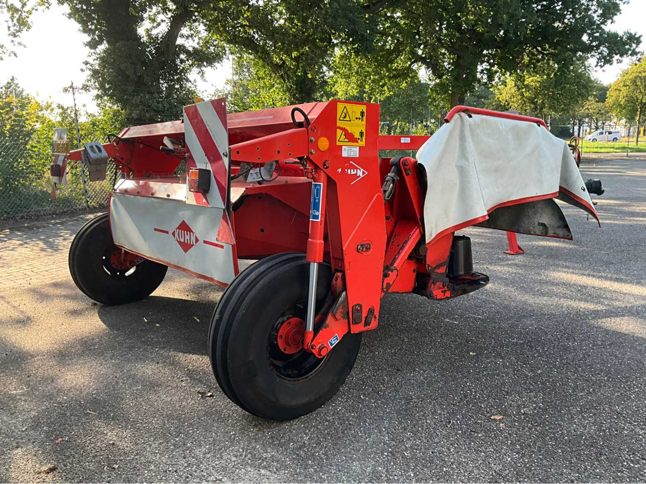 Kuhn FC 283 TG - מכסחת תבואה/ עשבים: תמונה 5 Kuhn FC 283 TG - מכסחת תבואה/ עשבים: תמונה 5