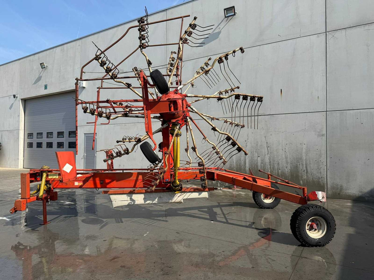 Kuhn GA7301 - ציוד חציר ומספוא: תמונה 1 Kuhn GA7301 - ציוד חציר ומספוא: תמונה 1