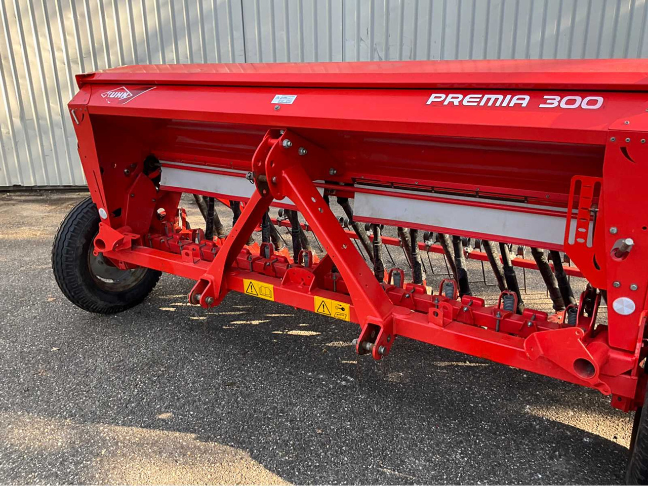 ציוד זריעה Kuhn Premia 300: תמונה 10