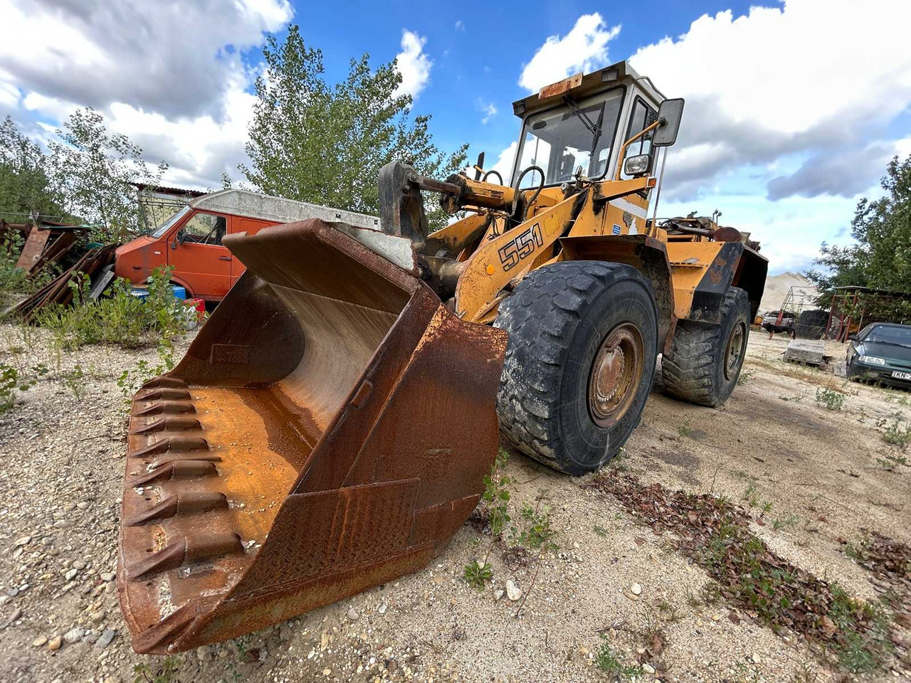 LIEBHERR L551 - מעמיס גלגלים: תמונה 4 LIEBHERR L551 - מעמיס גלגלים: תמונה 4