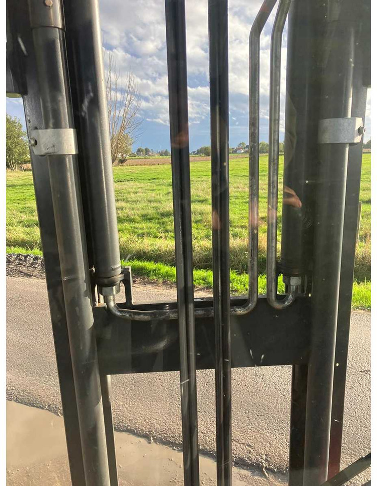מלגזה LINDE H35T-02 FORKLIFT TRUCK 2018: תמונה 15 מלגזה LINDE H35T-02 FORKLIFT TRUCK 2018: תמונה 15