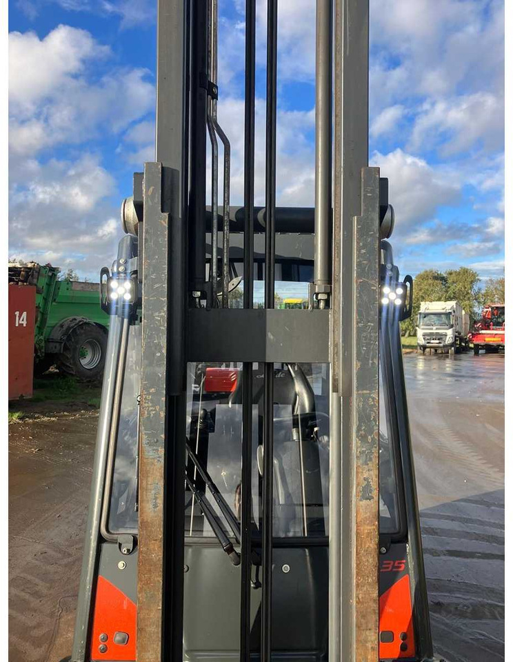 מלגזה LINDE H35T-02 FORKLIFT TRUCK 2018: תמונה 14 מלגזה LINDE H35T-02 FORKLIFT TRUCK 2018: תמונה 14