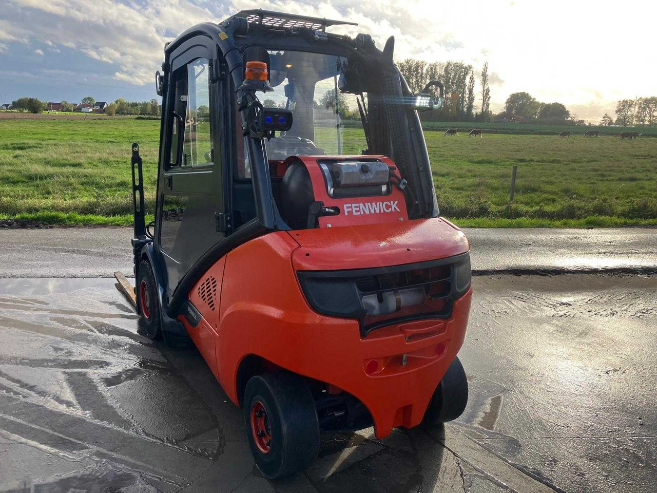 מלגזה LINDE H35T-02 FORKLIFT TRUCK 2018: תמונה 8 מלגזה LINDE H35T-02 FORKLIFT TRUCK 2018: תמונה 8