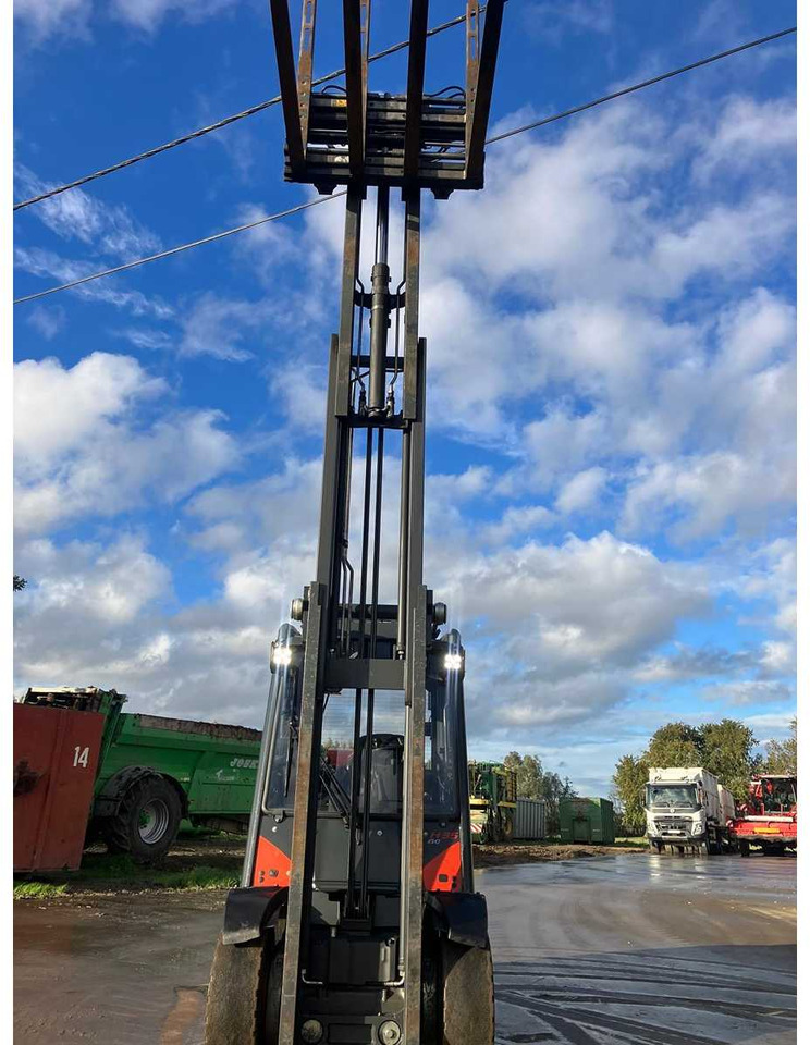 מלגזה LINDE H35T-02 FORKLIFT TRUCK 2018: תמונה 12 מלגזה LINDE H35T-02 FORKLIFT TRUCK 2018: תמונה 12