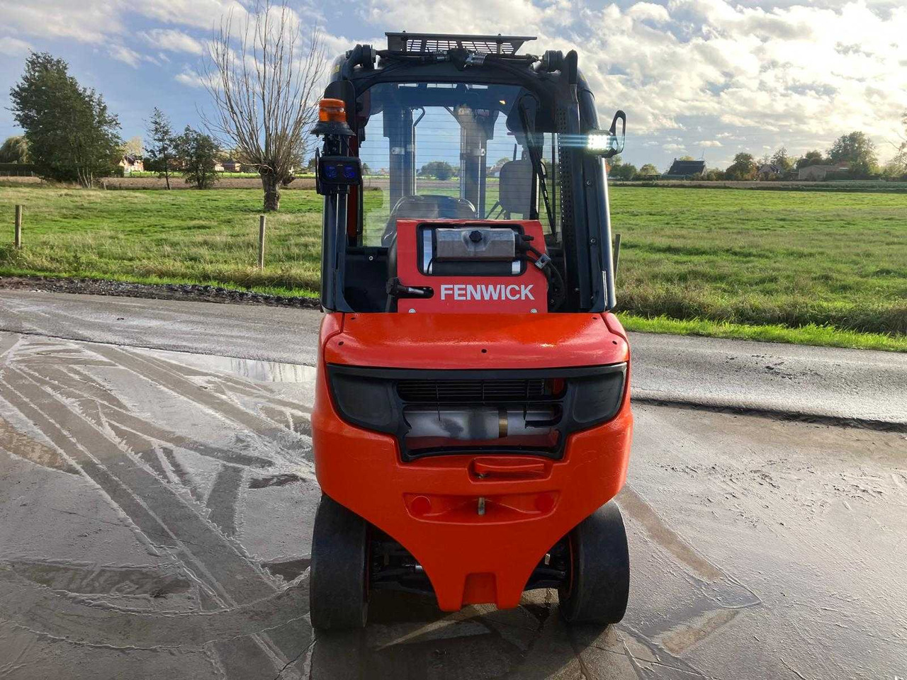 מלגזה LINDE H35T-02 FORKLIFT TRUCK 2018: תמונה 7 מלגזה LINDE H35T-02 FORKLIFT TRUCK 2018: תמונה 7