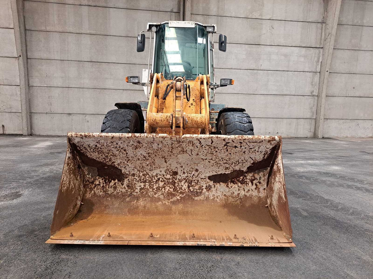 Liebherr L514 - מעמיס גלגלים: תמונה 2 Liebherr L514 - מעמיס גלגלים: תמונה 2
