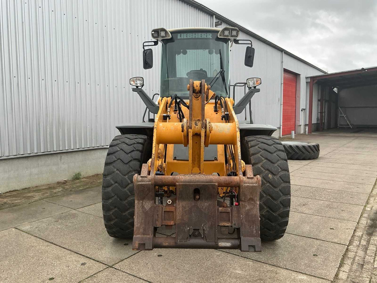 Liebherr L524 - מעמיס גלגלים: תמונה 2 Liebherr L524 - מעמיס גלגלים: תמונה 2