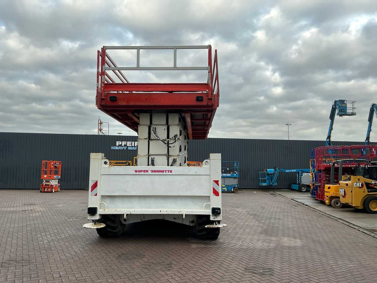 LiftLux 320-30 Super Jannette - פלטפורמה אווירית: תמונה 2 LiftLux 320-30 Super Jannette - פלטפורמה אווירית: תמונה 2