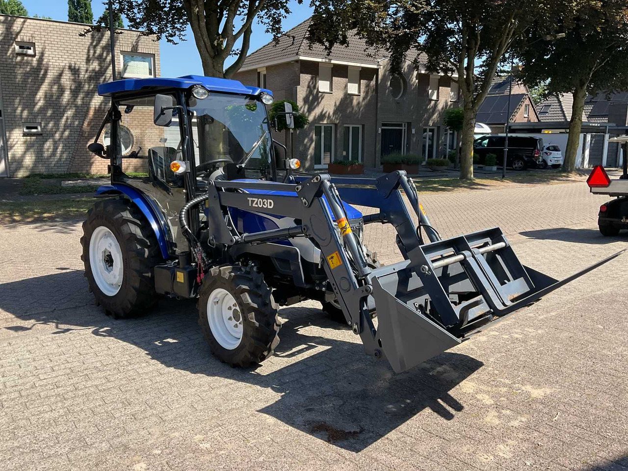 Lovol M404 - טרקטור קומפקטי: תמונה 2 Lovol M404 - טרקטור קומפקטי: תמונה 2