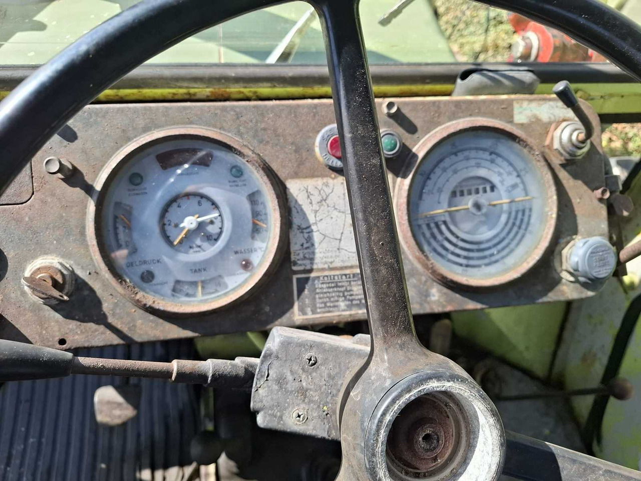 MB (MERCEDES BENZ) - TRAC 65/70 - ALL-WHEEL DRIVE FARM TRACTOR - טרקטור חקלאי: תמונה 3 MB (MERCEDES BENZ) - TRAC 65/70 - ALL-WHEEL DRIVE FARM TRACTOR - טרקטור חקלאי: תמונה 3