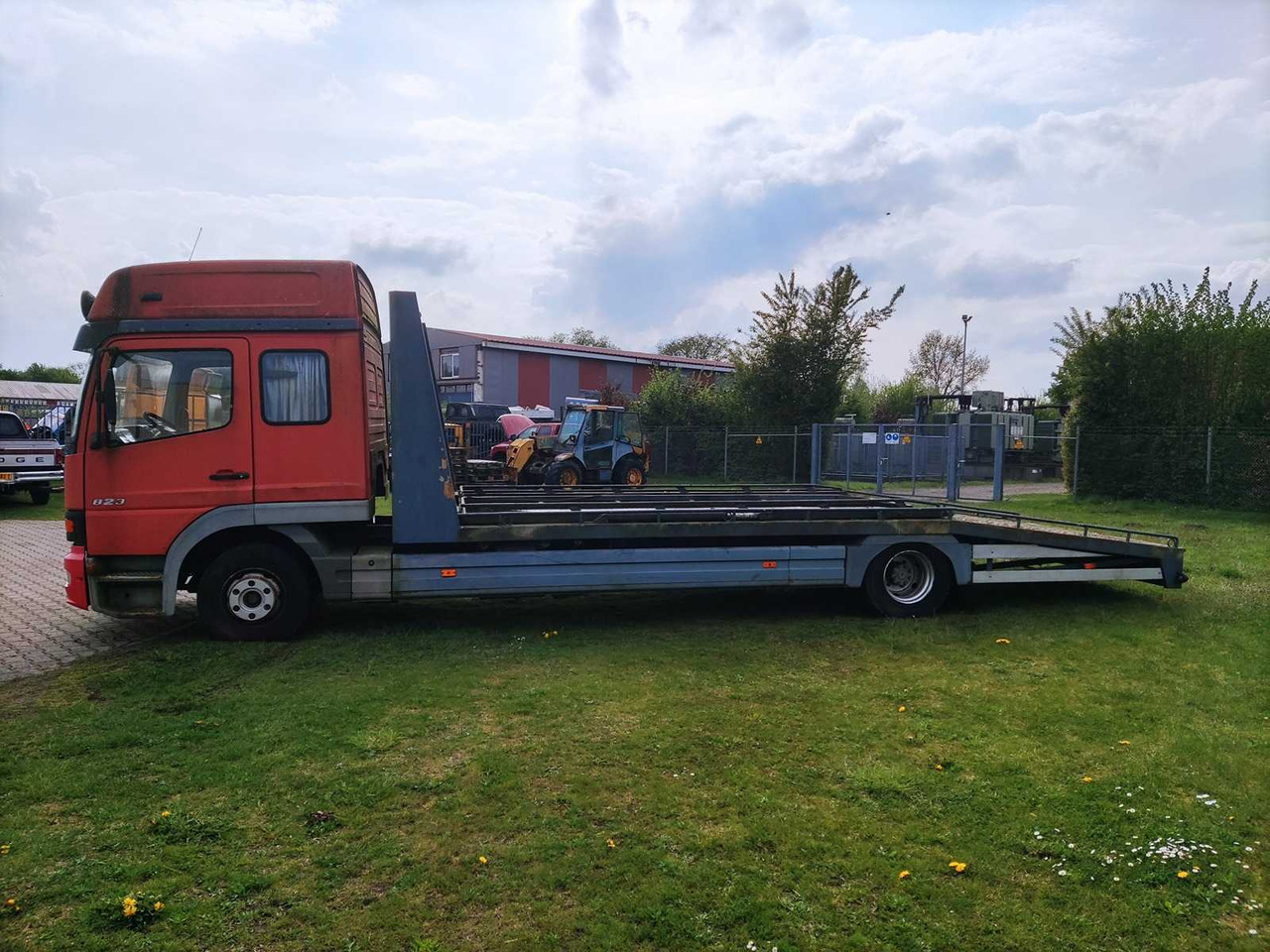 MERCEDES-BENZ - 1999 - TRUCK - משאית: תמונה 2 MERCEDES-BENZ - 1999 - TRUCK - משאית: תמונה 2