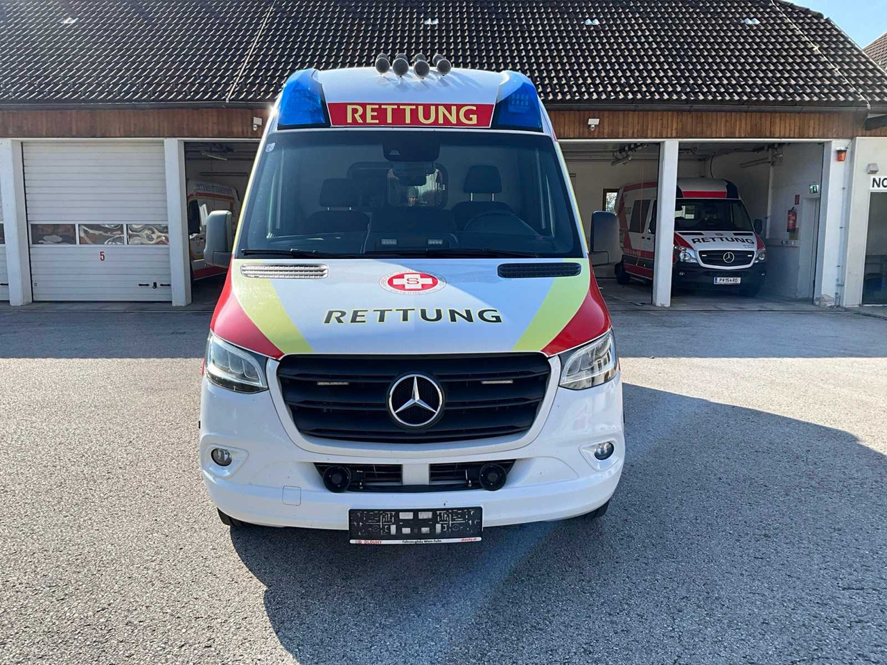 MERCEDES-BENZ SPRINTER 419 CDI AMBULANCE ITW - כלי רכב מסחרי: תמונה 2 MERCEDES-BENZ SPRINTER 419 CDI AMBULANCE ITW - כלי רכב מסחרי: תמונה 2