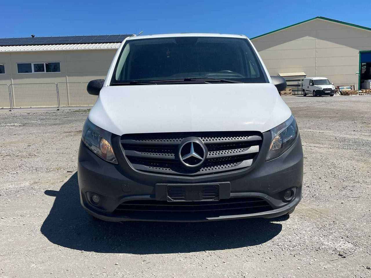 MERCEDES-BENZ - VITO 116 CDI 4X4 - LIGHT COMMERCIAL VAN - כלי רכב מסחרי: תמונה 2 MERCEDES-BENZ - VITO 116 CDI 4X4 - LIGHT COMMERCIAL VAN - כלי רכב מסחרי: תמונה 2