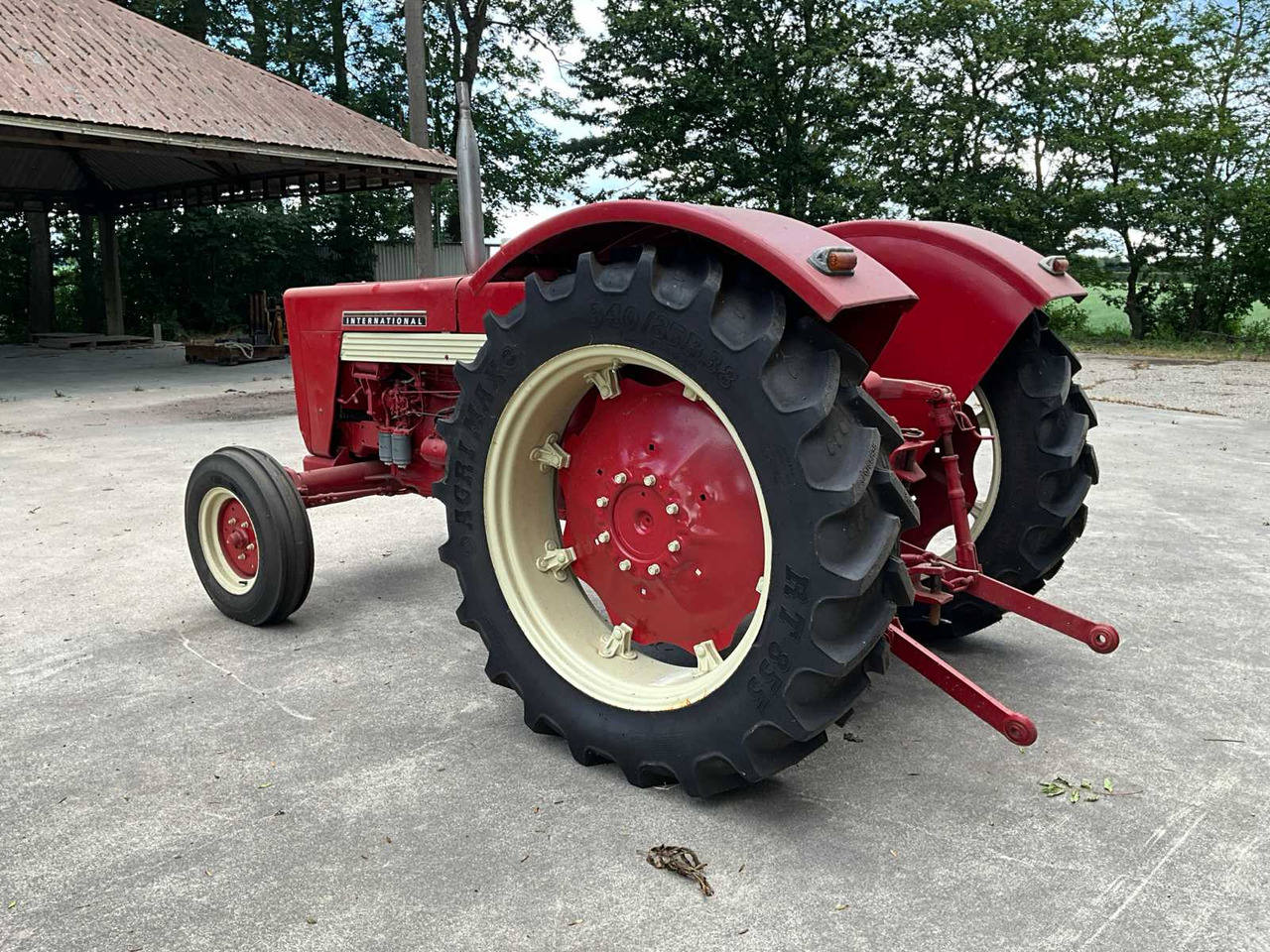 Mc cormick international 624 - טרקטור חקלאי: תמונה 4 Mc cormick international 624 - טרקטור חקלאי: תמונה 4