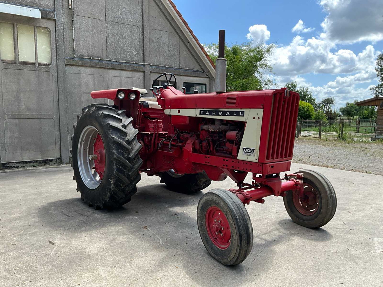 Mc cormick international F 806 D - טרקטור חקלאי: תמונה 2 Mc cormick international F 806 D - טרקטור חקלאי: תמונה 2