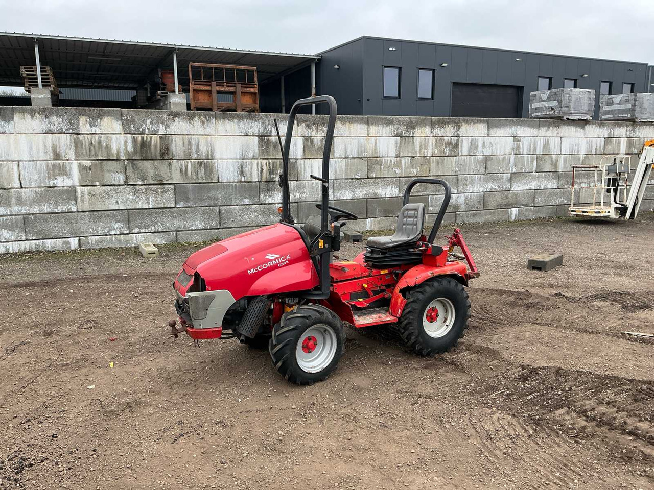 McCormick G30r - טרקטור קומפקטי: תמונה 1 McCormick G30r - טרקטור קומפקטי: תמונה 1