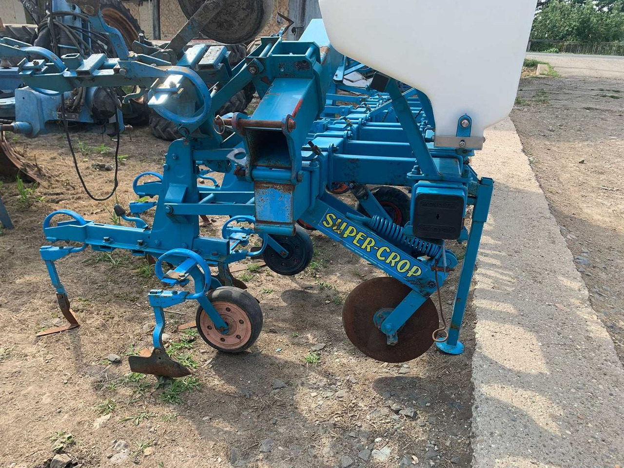 Monosem  - משדדת כוח: תמונה 1 Monosem  - משדדת כוח: תמונה 1