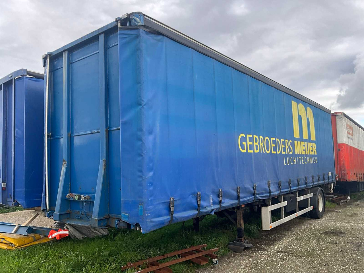NETAM-FRUEHAUF - ONCRK SLIDING TARPAULIN TRAILER - SEMI-TRAILER - סמיטריילר: תמונה 1 NETAM-FRUEHAUF - ONCRK SLIDING TARPAULIN TRAILER - SEMI-TRAILER - סמיטריילר: תמונה 1