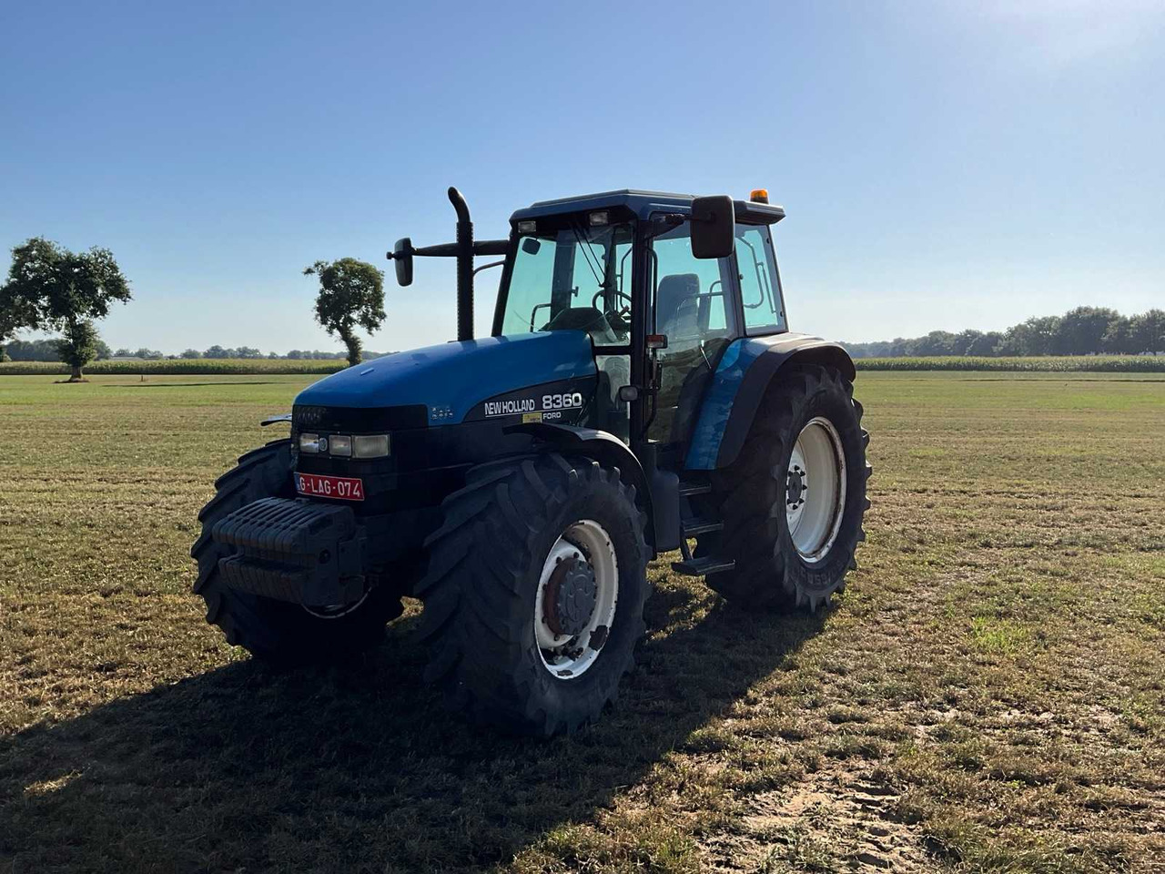 New Holland 8360 DT - טרקטור חקלאי: תמונה 1 New Holland 8360 DT - טרקטור חקלאי: תמונה 1