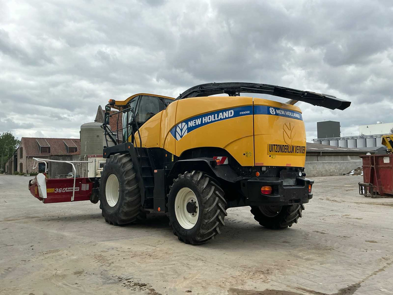 New Holland FR9060 - מקצרת מספוא: תמונה 3 New Holland FR9060 - מקצרת מספוא: תמונה 3