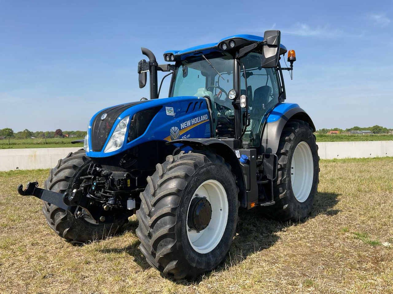 New Holland T6.145 - טרקטור חקלאי: תמונה 1 New Holland T6.145 - טרקטור חקלאי: תמונה 1