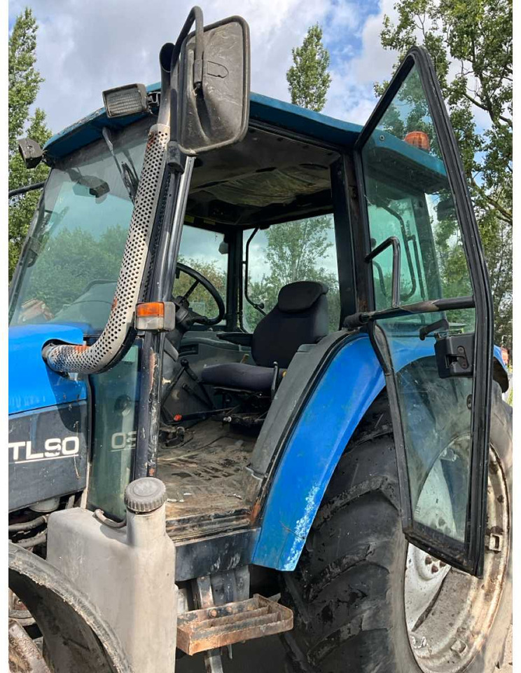 טרקטור חקלאי New Holland TL90: תמונה 9