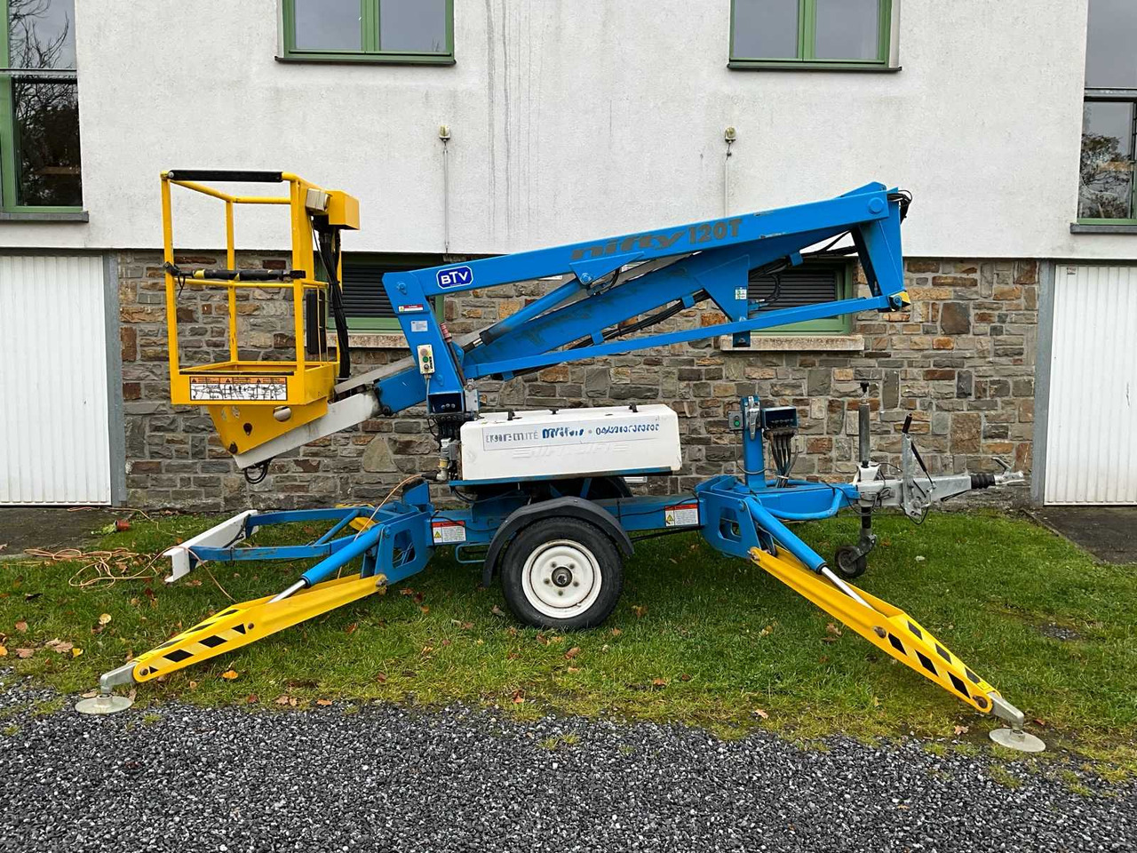 Nifty 2001 NIFTY 120 TE AERIAL WORK PLATFORM - פלטפורמה אווירית: תמונה 2 Nifty 2001 NIFTY 120 TE AERIAL WORK PLATFORM - פלטפורמה אווירית: תמונה 2