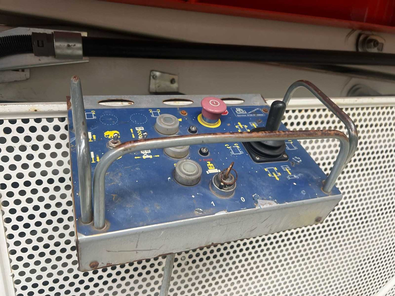 PB S151-12 ES - פלטפורמה אווירית: תמונה 3 PB S151-12 ES - פלטפורמה אווירית: תמונה 3