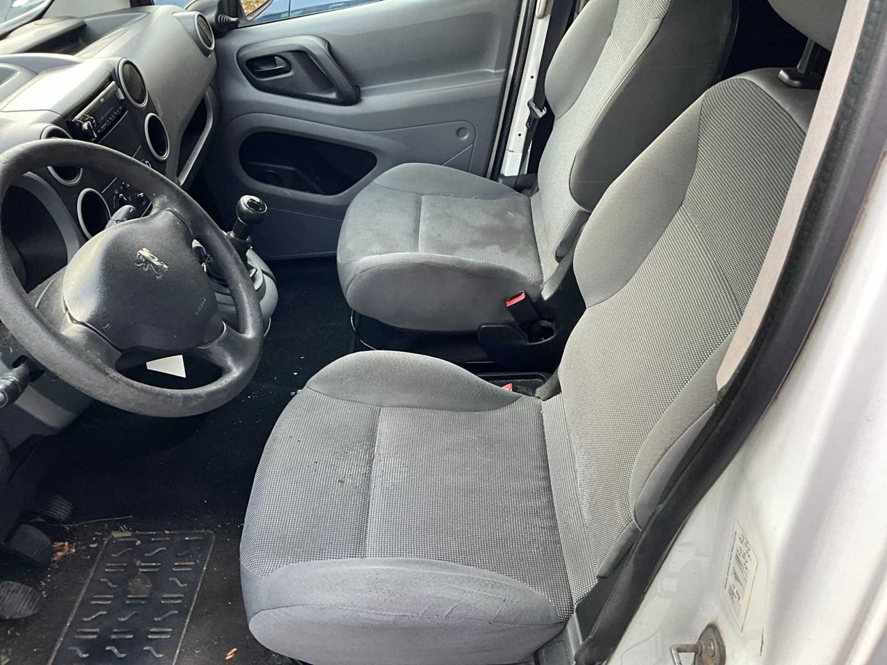 PEUGEOT PARTNER COMMERCIAL VEHICLE - כלי רכב מסחרי: תמונה 5 PEUGEOT PARTNER COMMERCIAL VEHICLE - כלי רכב מסחרי: תמונה 5