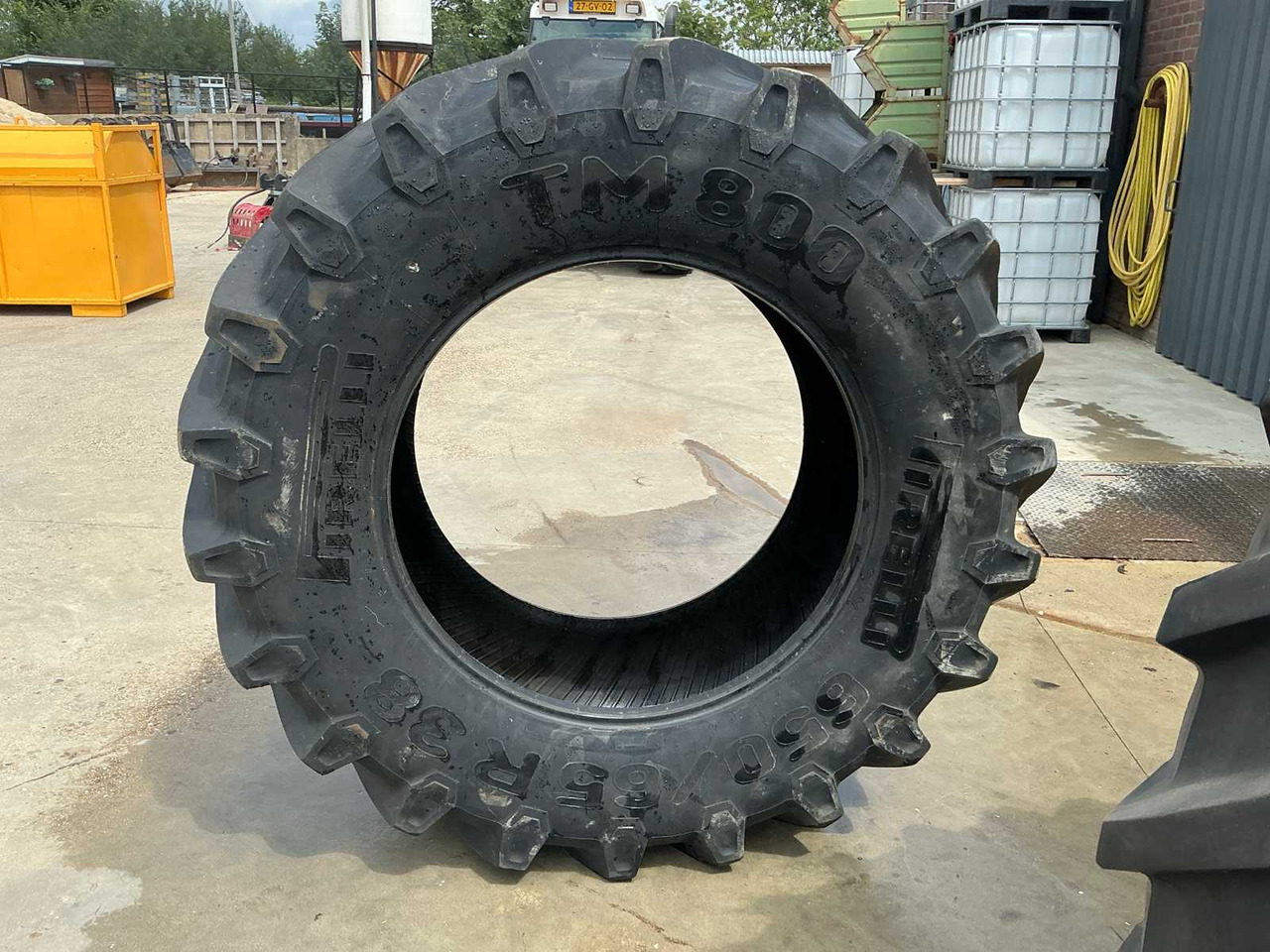 Pirelli TM800 - גלגלים וצמיגים עבור טרקטור חקלאי: תמונה 4 Pirelli TM800 - גלגלים וצמיגים עבור טרקטור חקלאי: תמונה 4