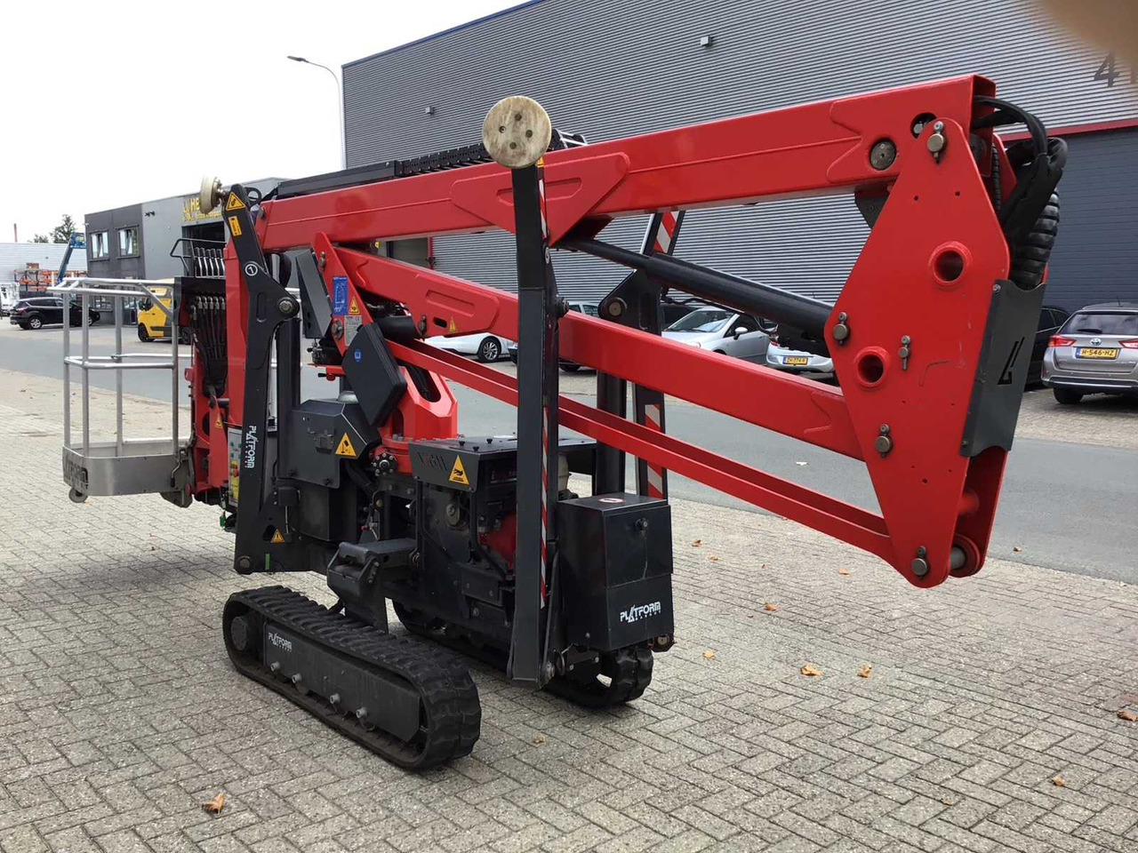 Platform Basket Spider 15.75 pro - פלטפורמה אווירית: תמונה 5 Platform Basket Spider 15.75 pro - פלטפורמה אווירית: תמונה 5