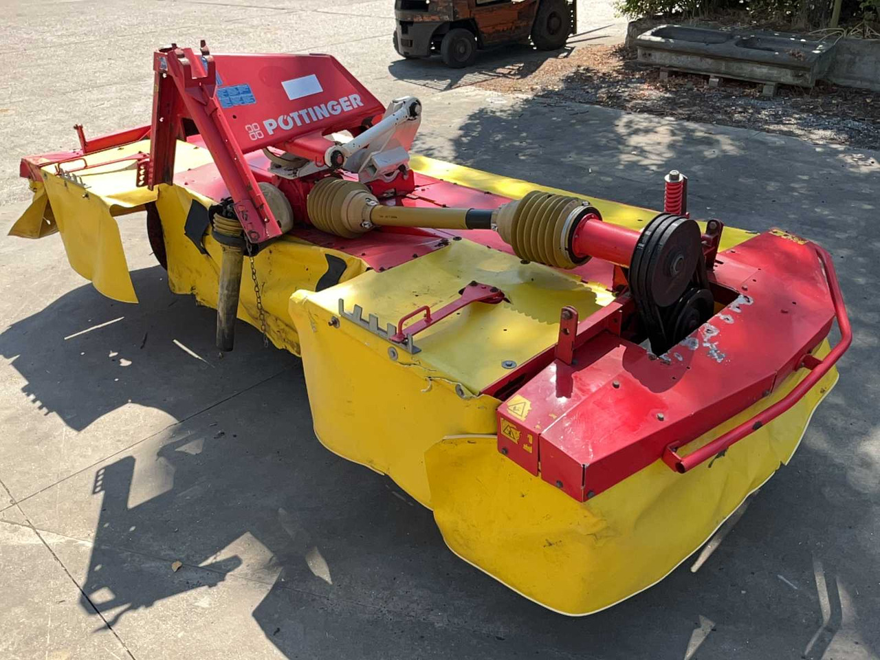 Pottinger Eurocat - מכסחת תבואה/ עשבים: תמונה 3 Pottinger Eurocat - מכסחת תבואה/ עשבים: תמונה 3