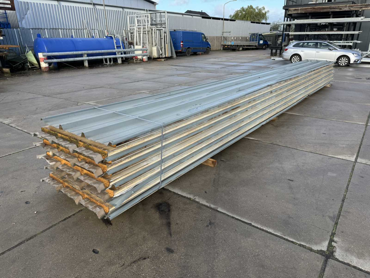 Sandwich roof panel (10x) - ציוד בנייה: תמונה 5 Sandwich roof panel (10x) - ציוד בנייה: תמונה 5