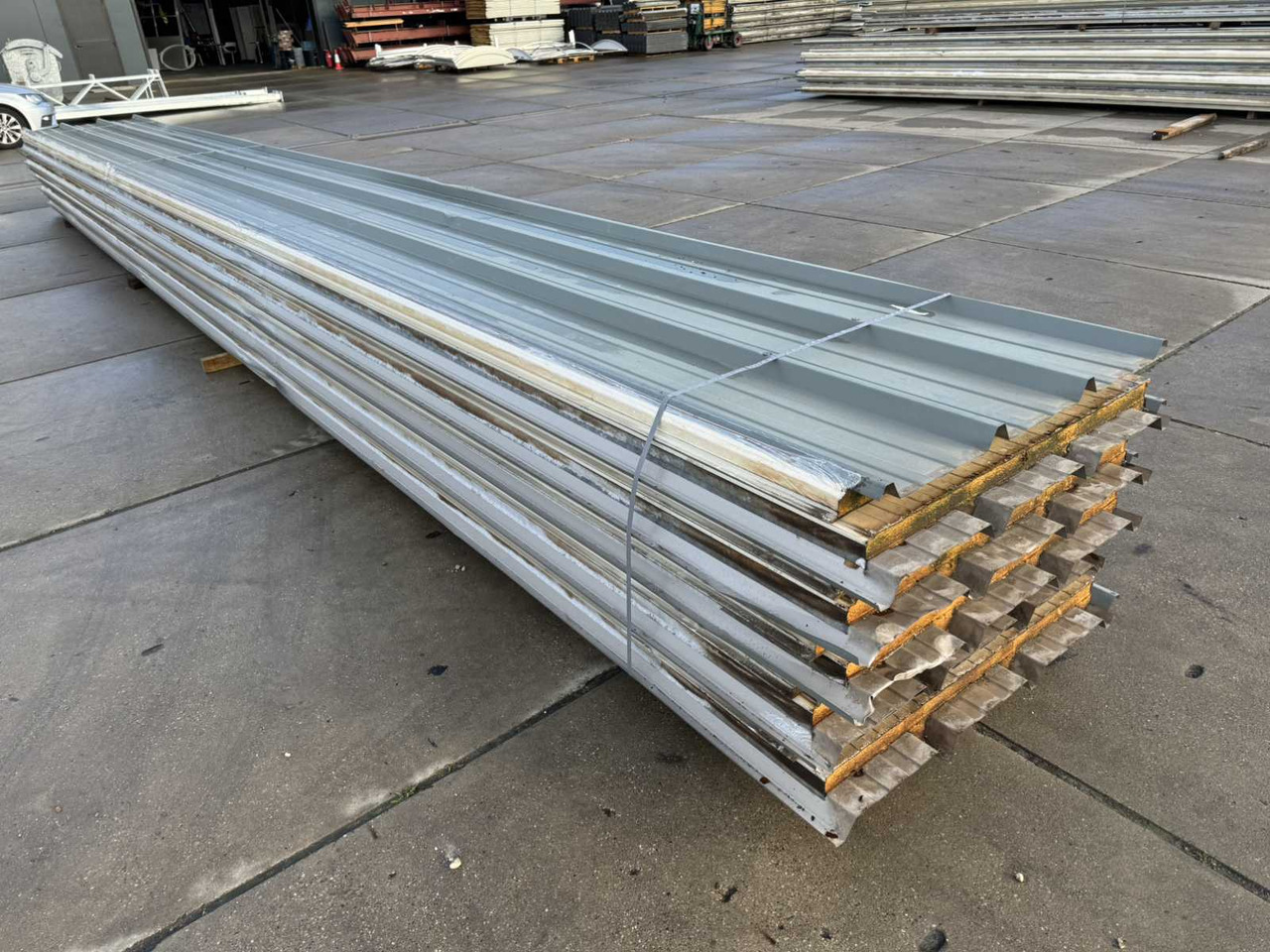 Sandwich roof panel (10x) - ציוד בנייה: תמונה 4 Sandwich roof panel (10x) - ציוד בנייה: תמונה 4