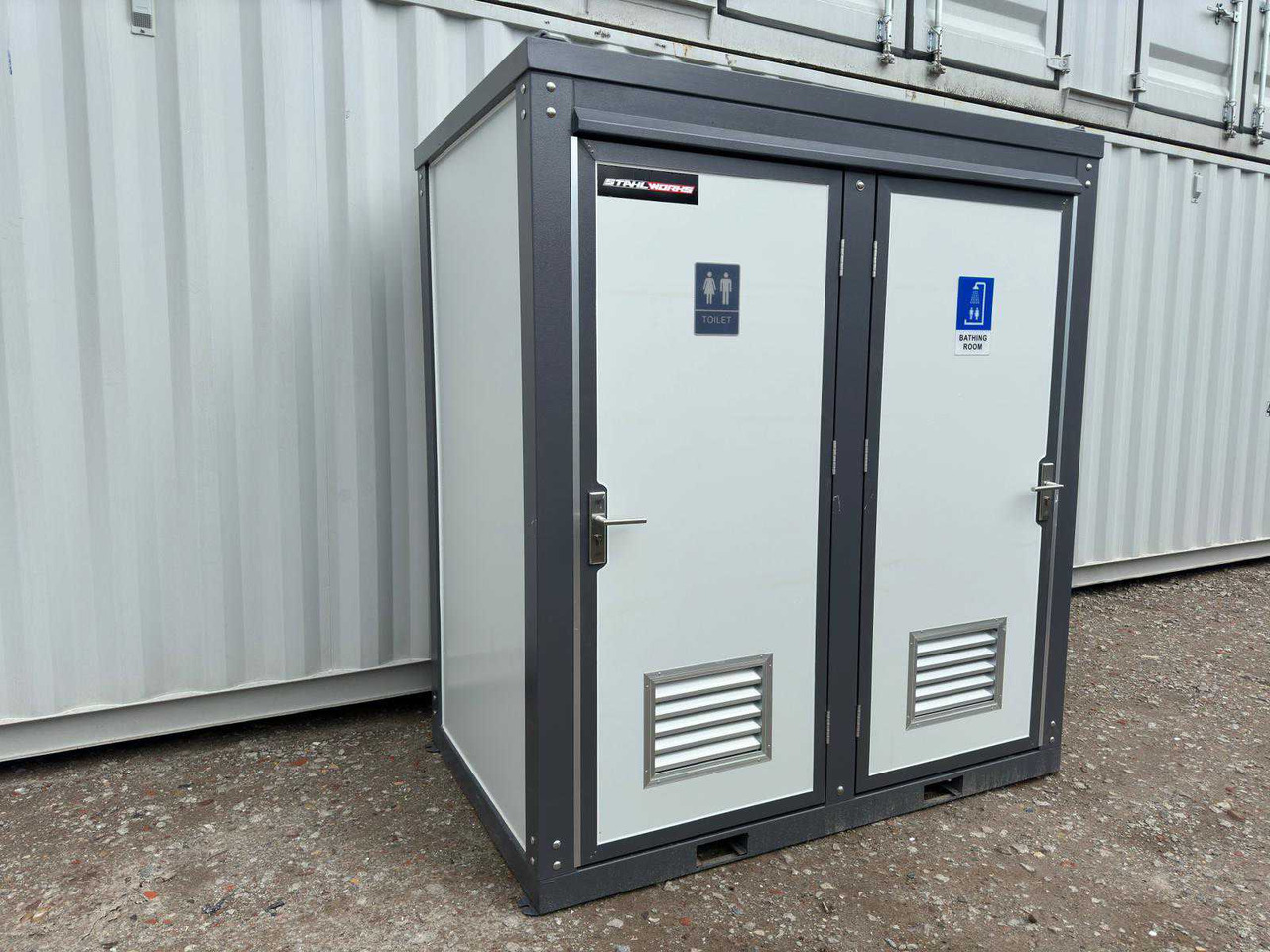 Stahlworks Double - מכולת בנייה: תמונה 2 Stahlworks Double - מכולת בנייה: תמונה 2