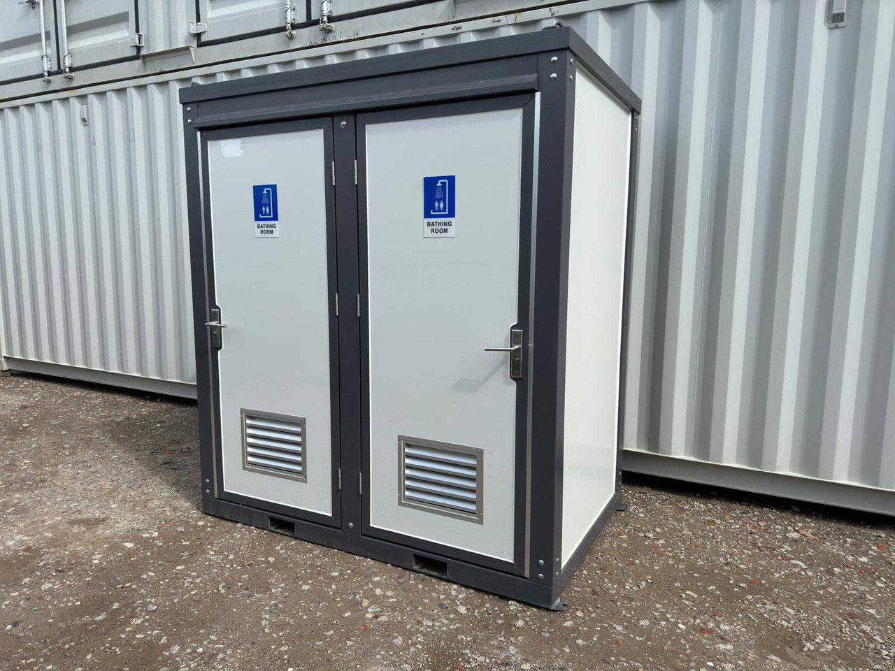 Stahlworks Double - מכולת בנייה: תמונה 3 Stahlworks Double - מכולת בנייה: תמונה 3