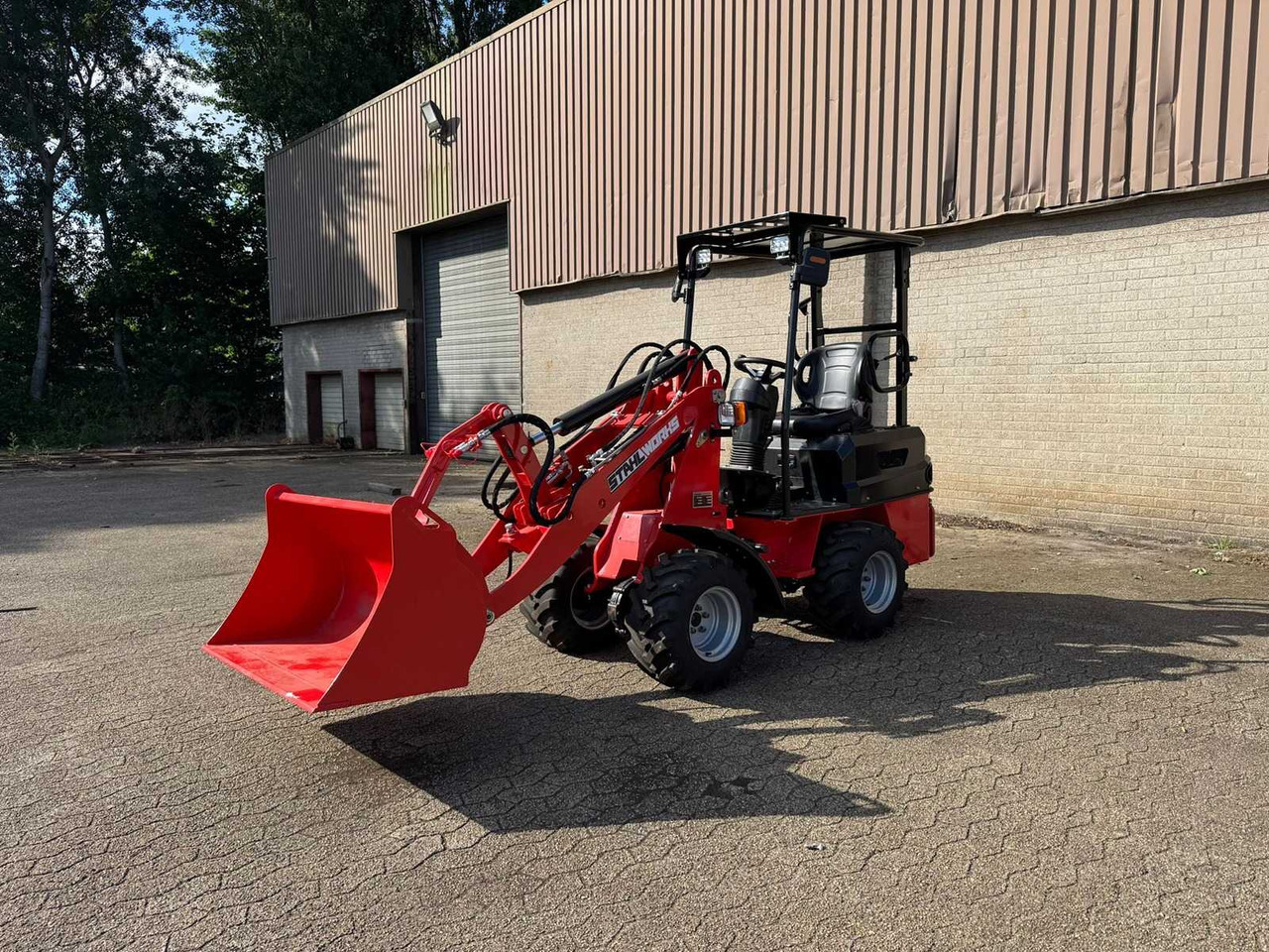 Stahlworks R906 - מעמיס גלגלים: תמונה 5 Stahlworks R906 - מעמיס גלגלים: תמונה 5