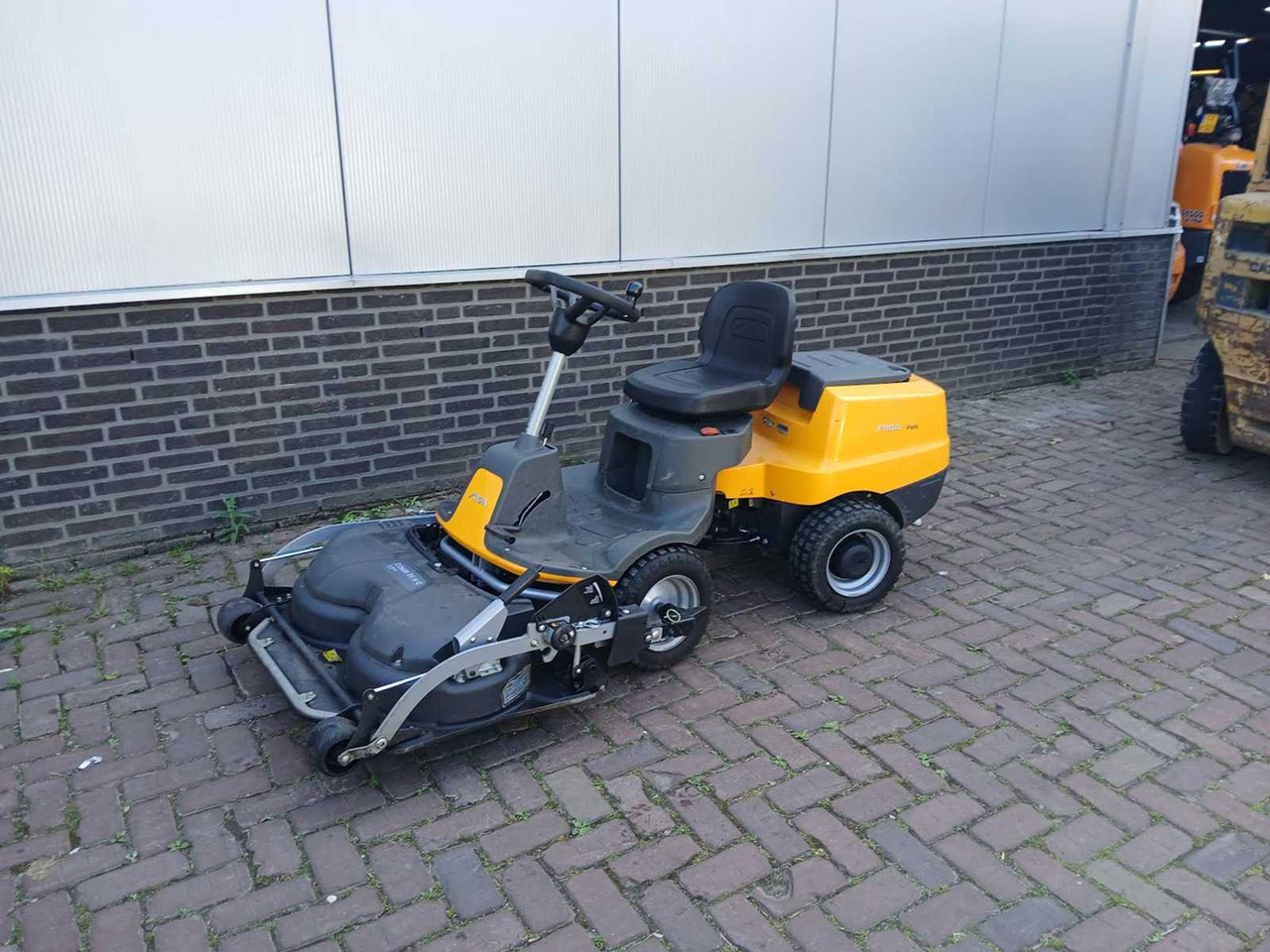 Stiga park v302 - מכסחת גינה: תמונה 4 Stiga park v302 - מכסחת גינה: תמונה 4